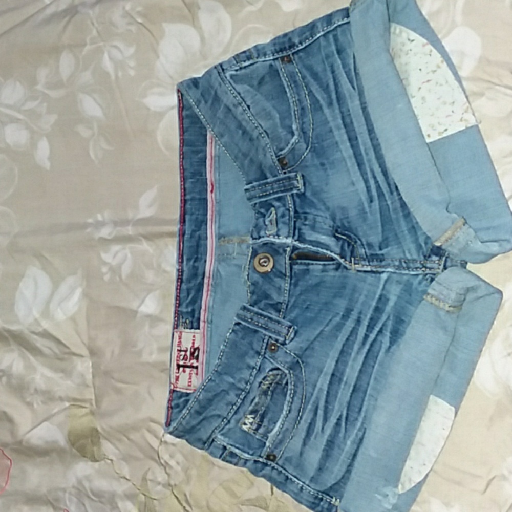 Short - Picture 3 of 4